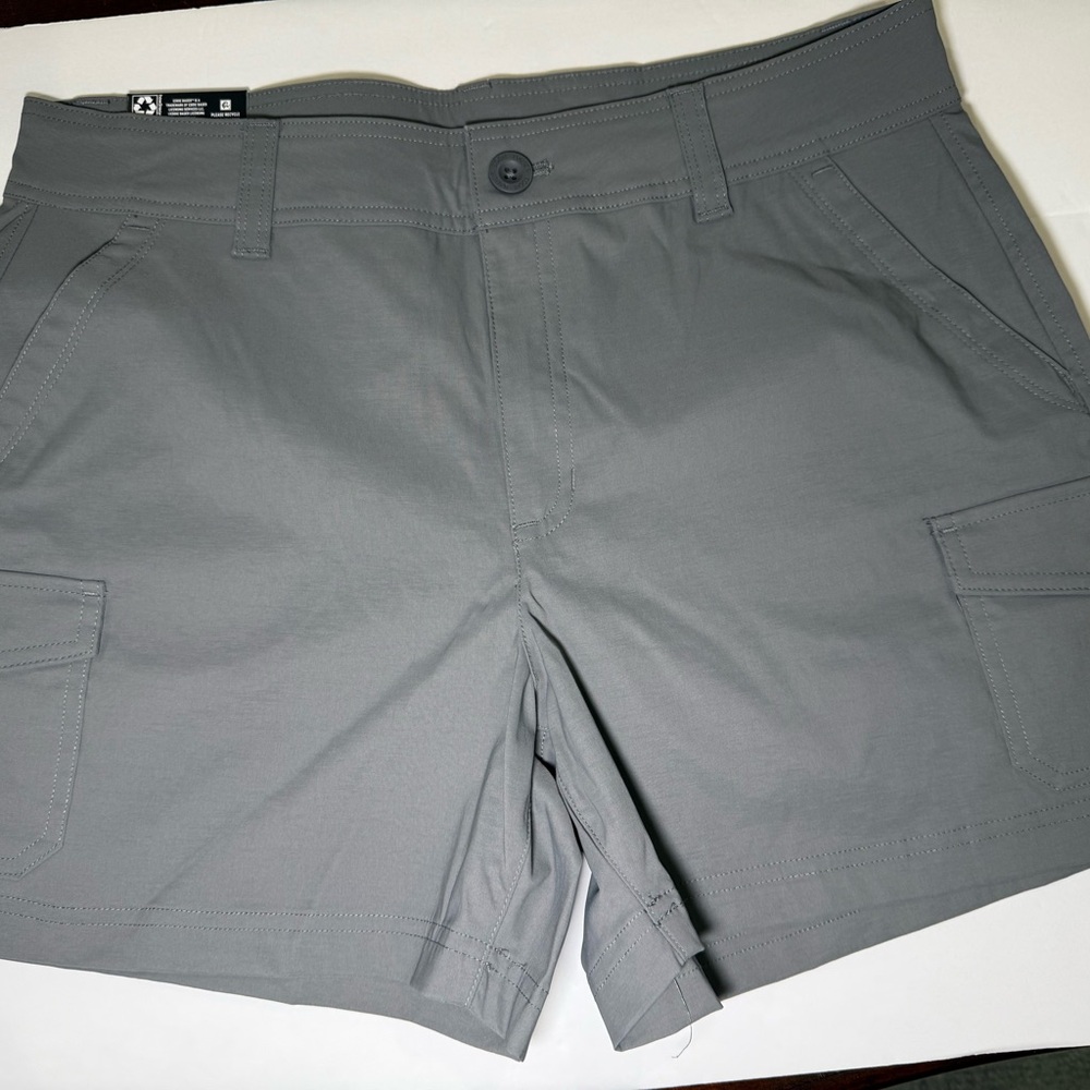 Eddie Bauer Women’s Cargo shorts